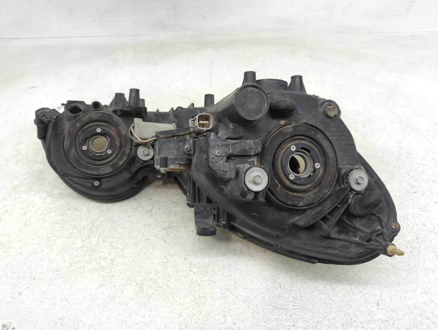 1998-2005 Lexus Gs300 Driver Left Oem Head Light Headlight Lamp - Oemusedautoparts1.com