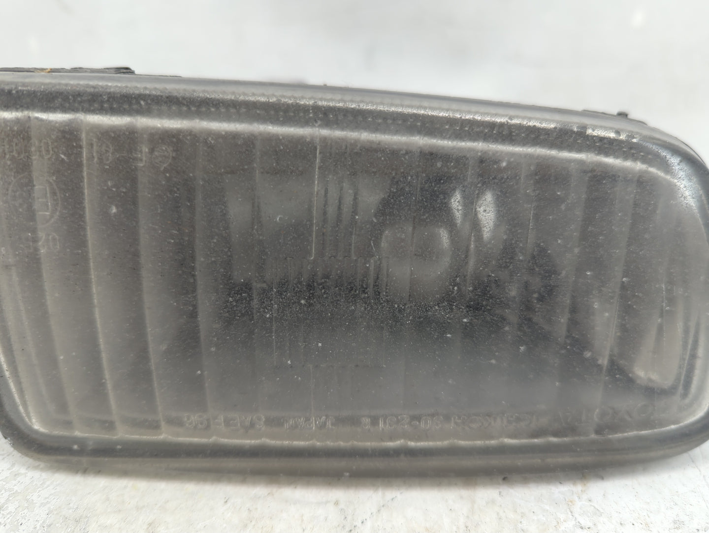 1998-2005 Lexus Gs300 Passenger Right Oem Fog Light Lamp - Oemusedautoparts1.com