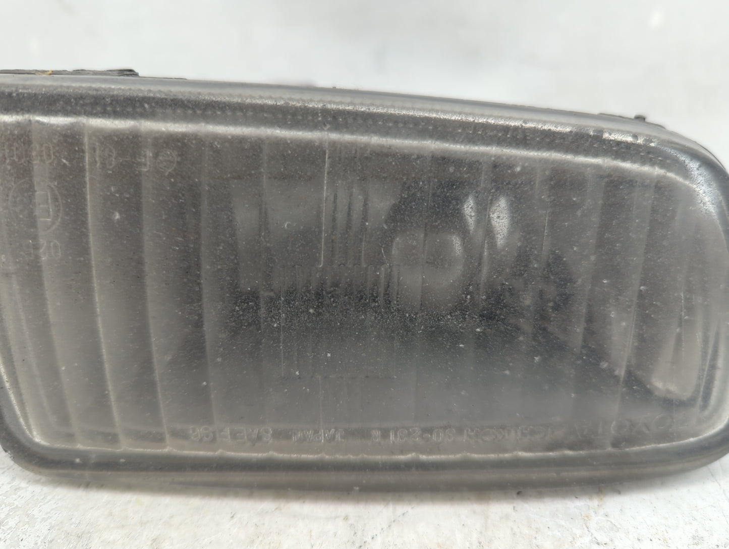1998-2005 Lexus Gs300 Passenger Right Oem Fog Light Lamp - Oemusedautoparts1.com