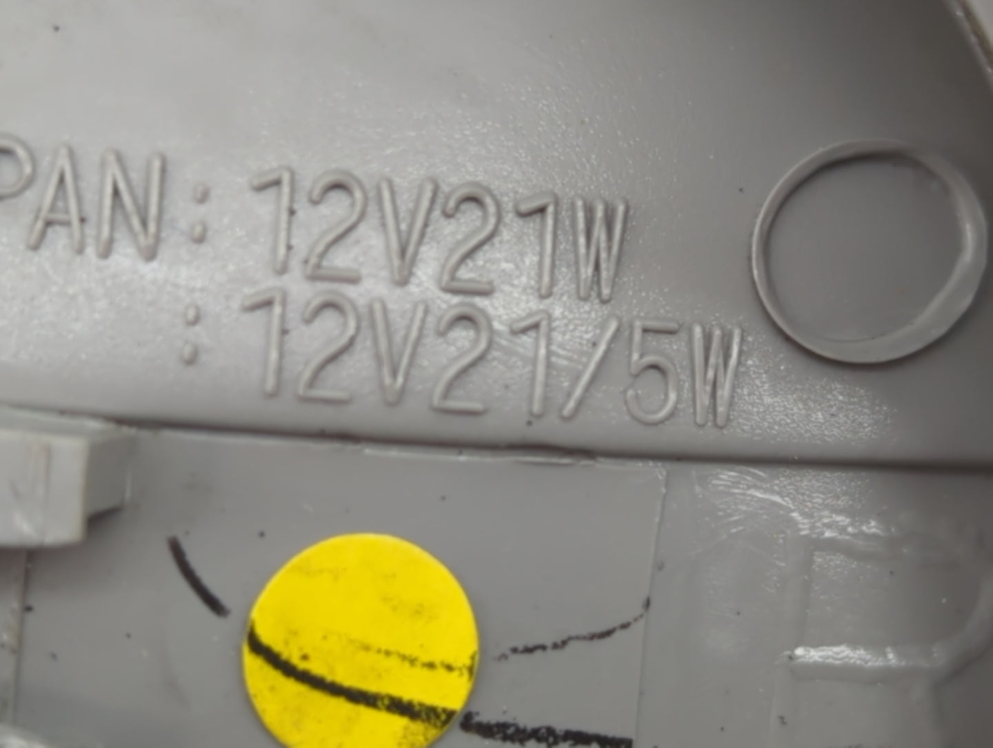 2001-2005 Lexus Is300 Tail Light Assembly Passenger Right OEM Fits Fits 2001 2002 2003 2004 2005 OEM Used Auto Parts - Oemus