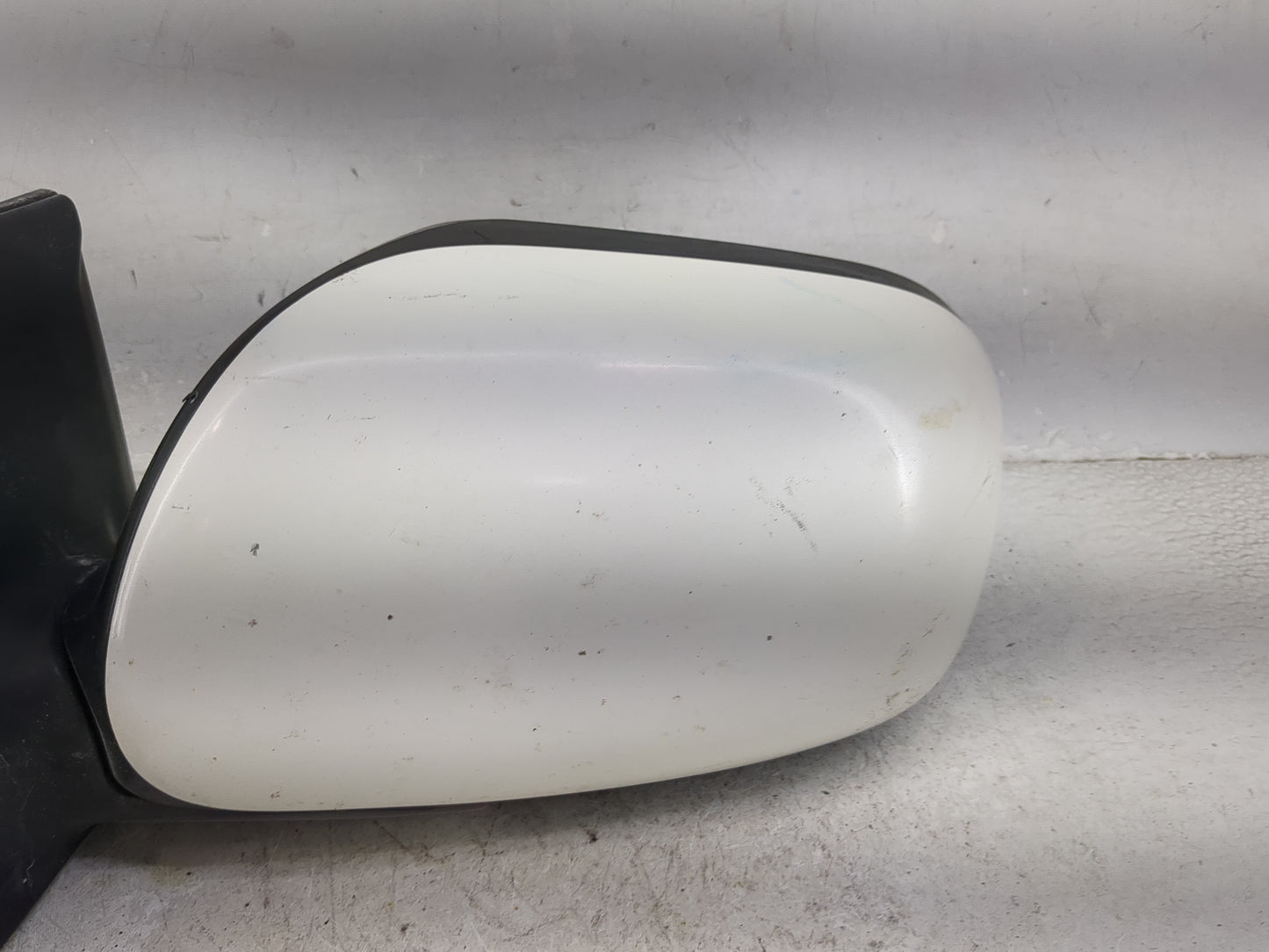 2002-2005 Lexus Is300 Driver Side View Mirror - Left Door Mirror OEM Used - Oemusedautoparts1.com