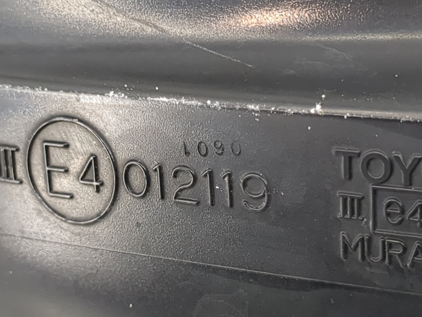 2002-2005 Lexus Is300 Driver Side View Mirror - Left Door Mirror OEM Used - Oemusedautoparts1.com