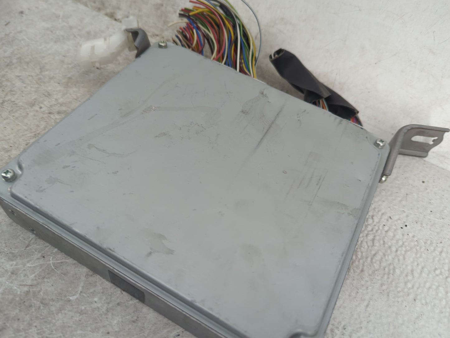 2005 Lexus Rx330 PCM Engine Control Computer ECU ECM PCU OEM P/N:89661-48601 275100-2460 Fits OEM Used Auto Parts - Oemuseda