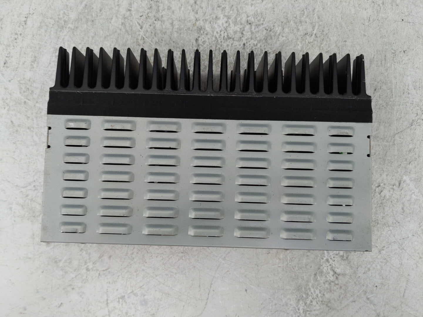 2005-2006 Lexus Rx330 Radio Speaker Amplifier - Oemusedautoparts1.com