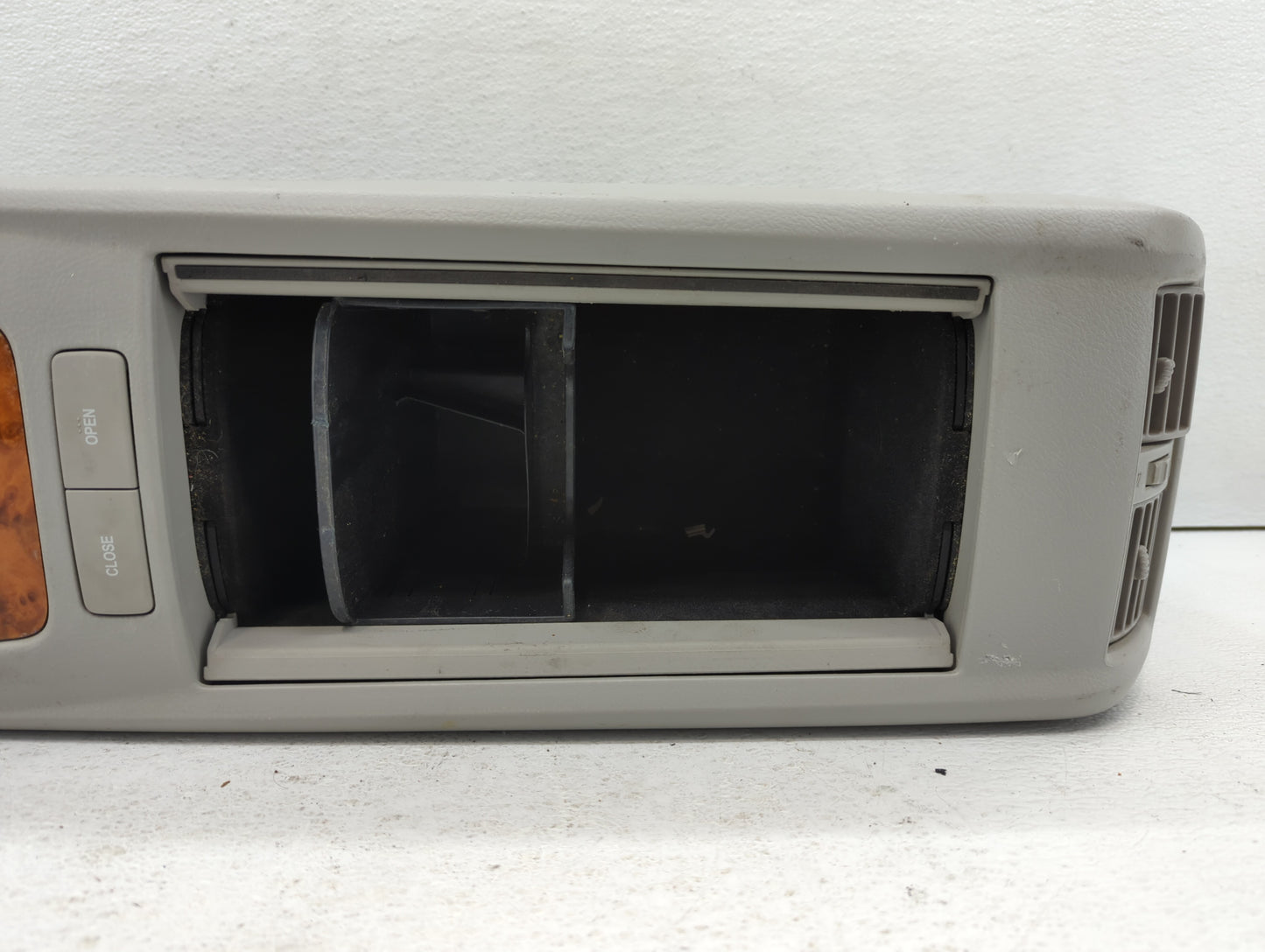 2005 Lexus Rx330 Center Floor Console P/N:58813-0E010 Fits OEM Used Auto Parts - Oemusedautoparts1.com