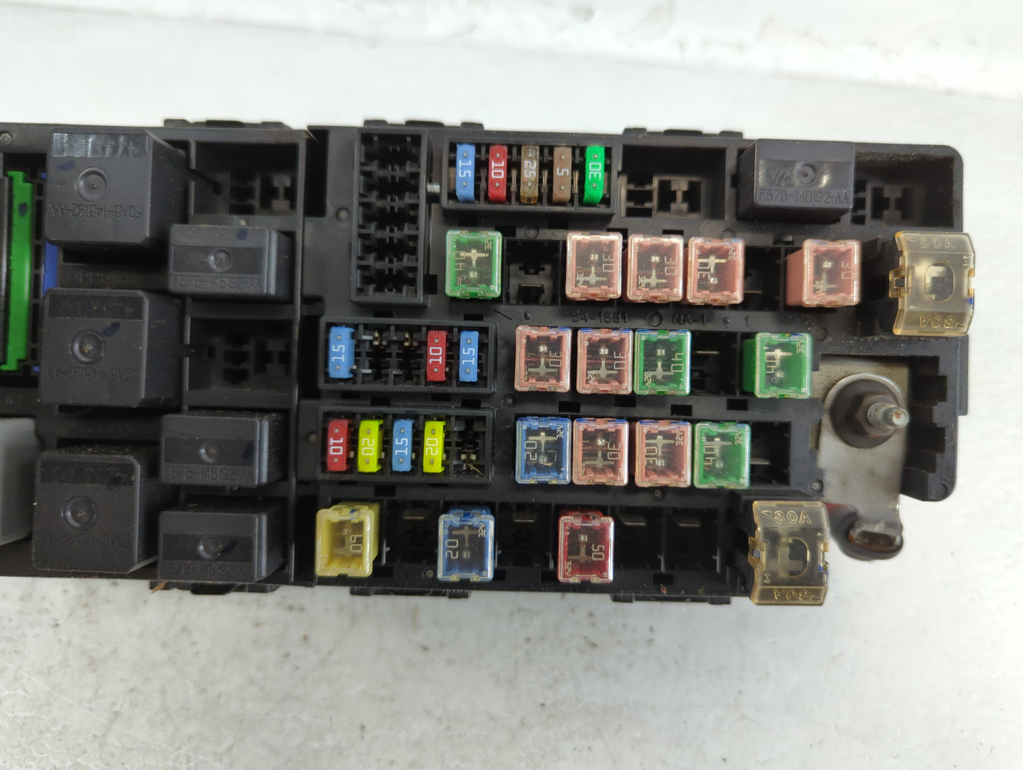 2004-2005 Lincoln Aviator Fusebox Fuse Box Panel Relay Module Fits Fits 2004 2005 OEM Used Auto Parts - Oemusedautoparts1.co
