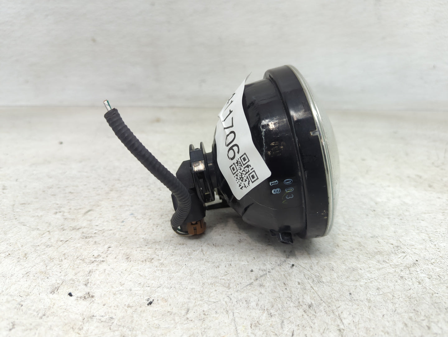 2003-2005 Lincoln Aviator Driver Left Oem Fog Light Lamp - Oemusedautoparts1.com