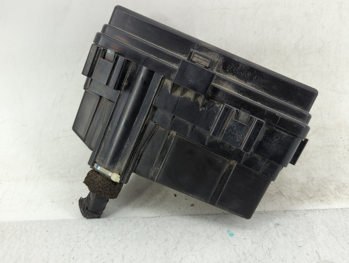 2004-2005 Lincoln Aviator Fusebox Fuse Box Panel Relay Module Fits Fits 2004 2005 OEM Used Auto Parts - Oemusedautoparts1.co