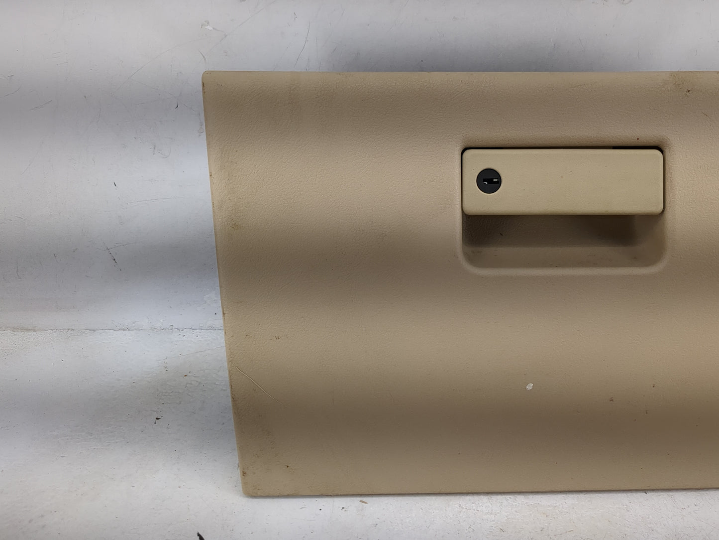 2005 Lincoln Aviator Passenger Glove Box Door Storage Compartment Beige - Oemusedautoparts1.com