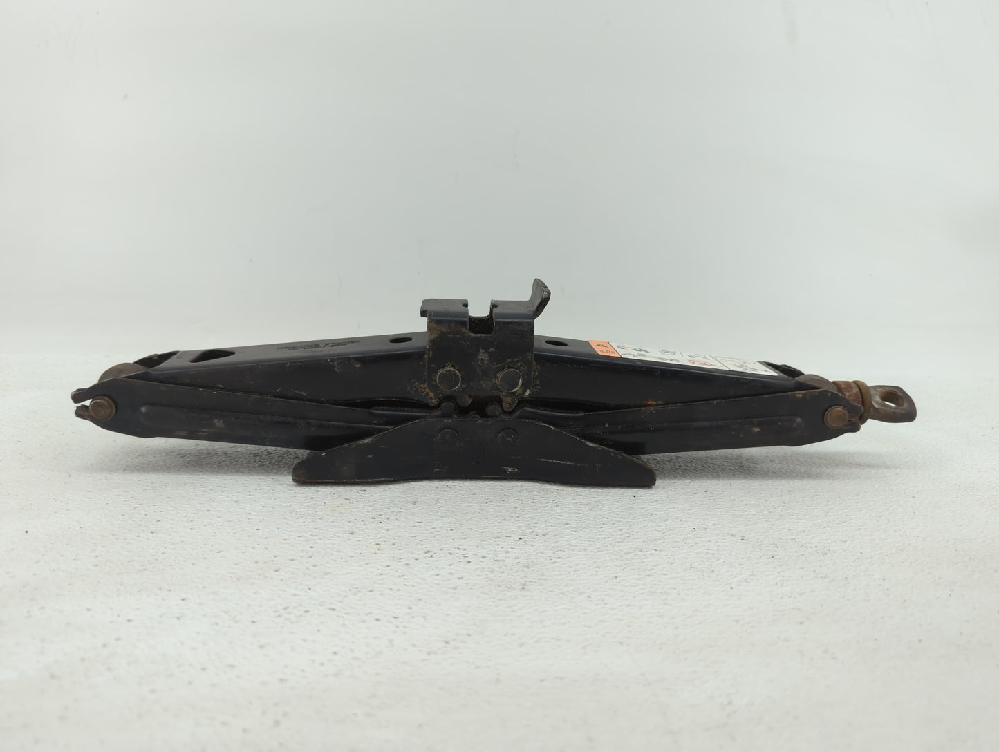 2005 Lincoln Aviator Spare Scissor Car Jack - Oemusedautoparts1.com