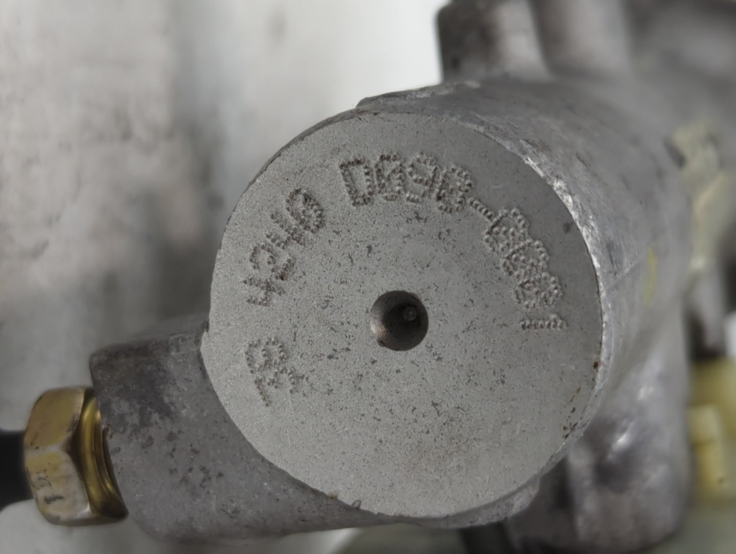 2003-2005 Lincoln Aviator Brake Master Cylinder - Oemusedautoparts1.com