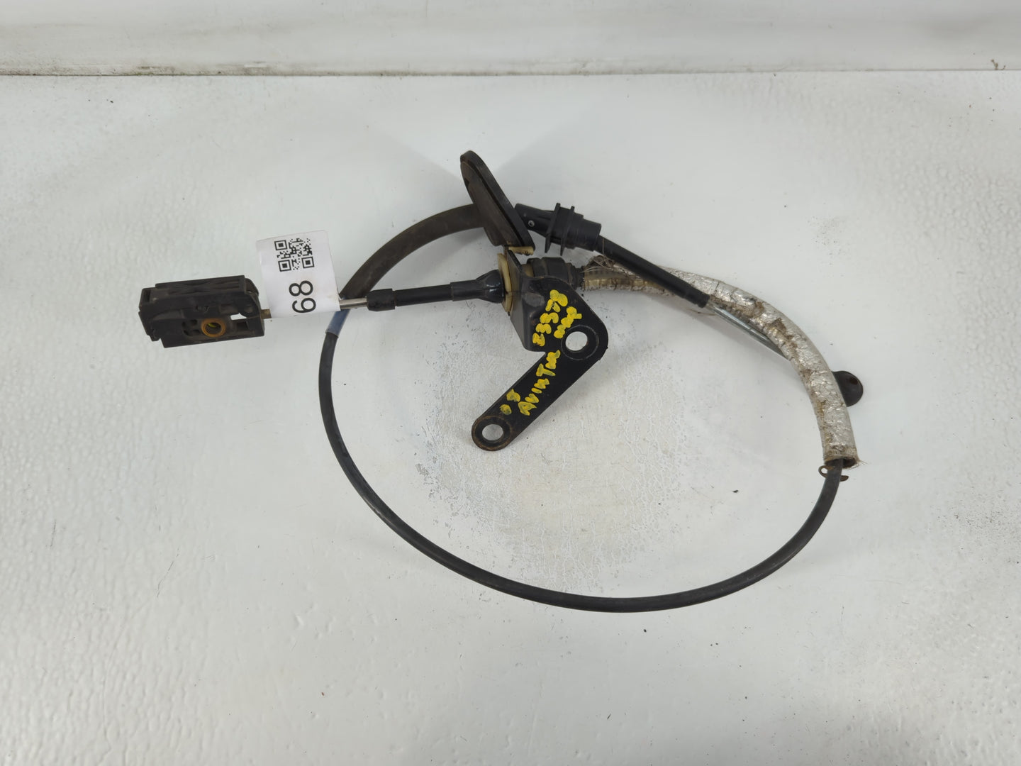 2005 Lincoln Aviator Floor Console Assembly Shifter - Oemusedautoparts1.com