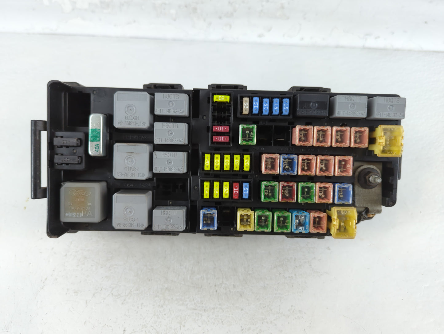 2004-2005 Lincoln Aviator Fusebox Fuse Box Panel Relay Module P/N:5C5T14398BD Fits Fits 2004 2005 OEM Used Auto Parts - Oemu