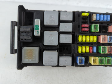 2004-2005 Lincoln Aviator Fusebox Fuse Box Panel Relay Module P/N:5C5T14398BD Fits Fits 2004 2005 OEM Used Auto Parts
