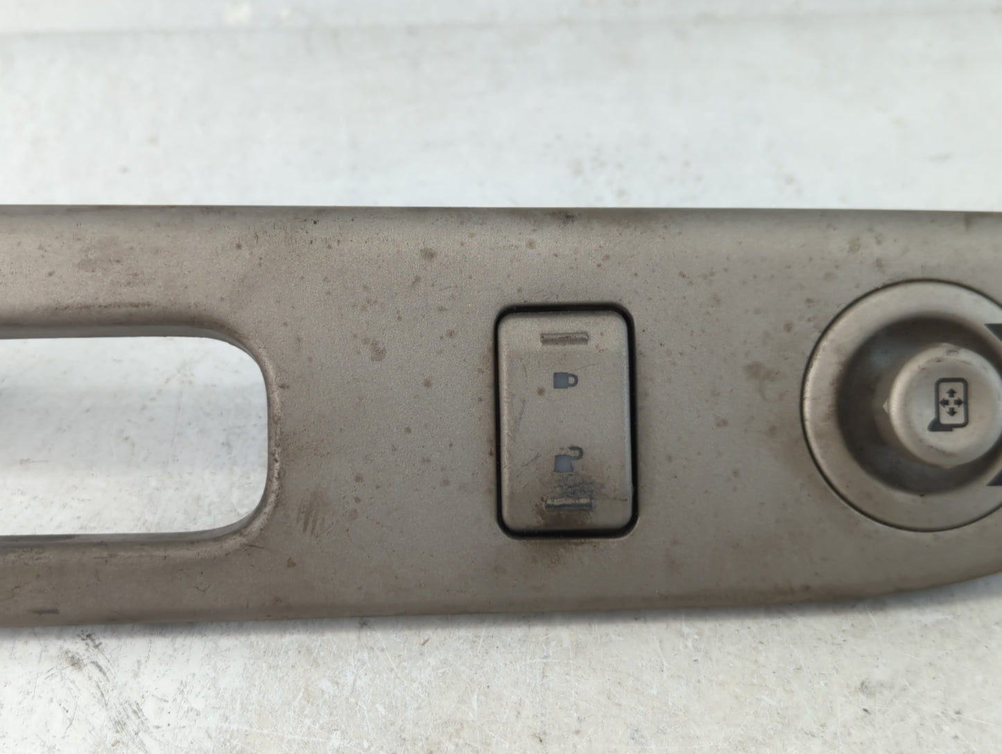 2003-2005 Lincoln Aviator Master Power Window Switch Replacement Driver Side Left P/N:7814T7814 Fits Fits 2003 2004 2005 OEM