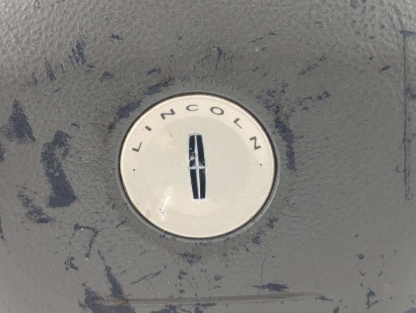 2005 Lincoln Ls Air Bag Driver Left Steering Wheel Mounted Fits OEM Used Auto Parts - Oemusedautoparts1.com