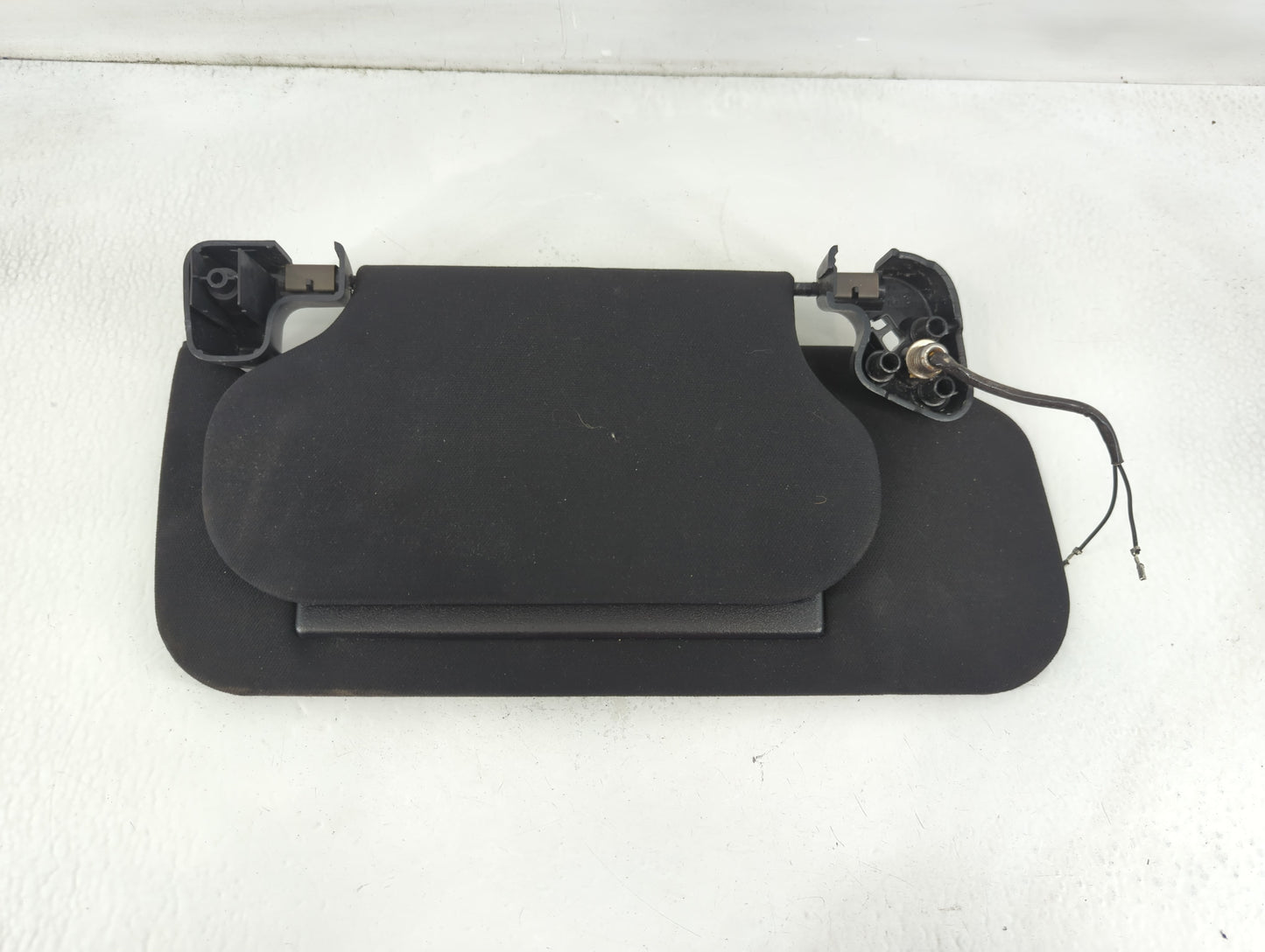2005 Lincoln Ls Sun Visor Shade Replacement Driver Left Mirror Fits OEM Used Auto Parts - Oemusedautoparts1.com