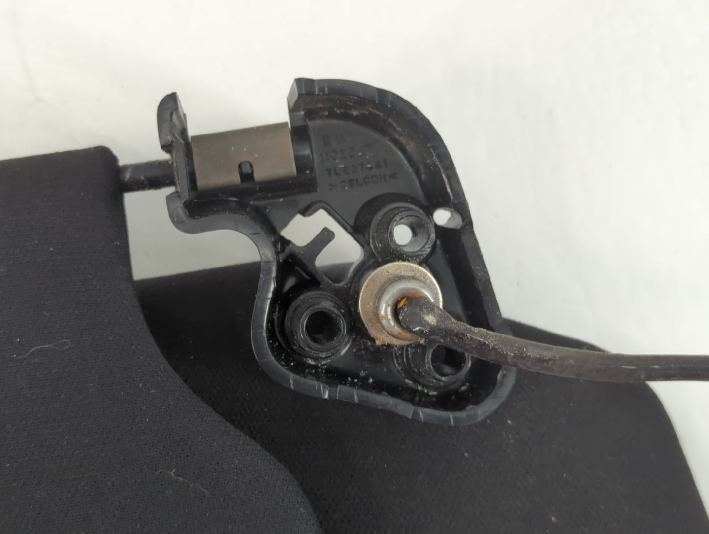 2005 Lincoln Ls Sun Visor Shade Replacement Driver Left Mirror Fits OEM Used Auto Parts - Oemusedautoparts1.com