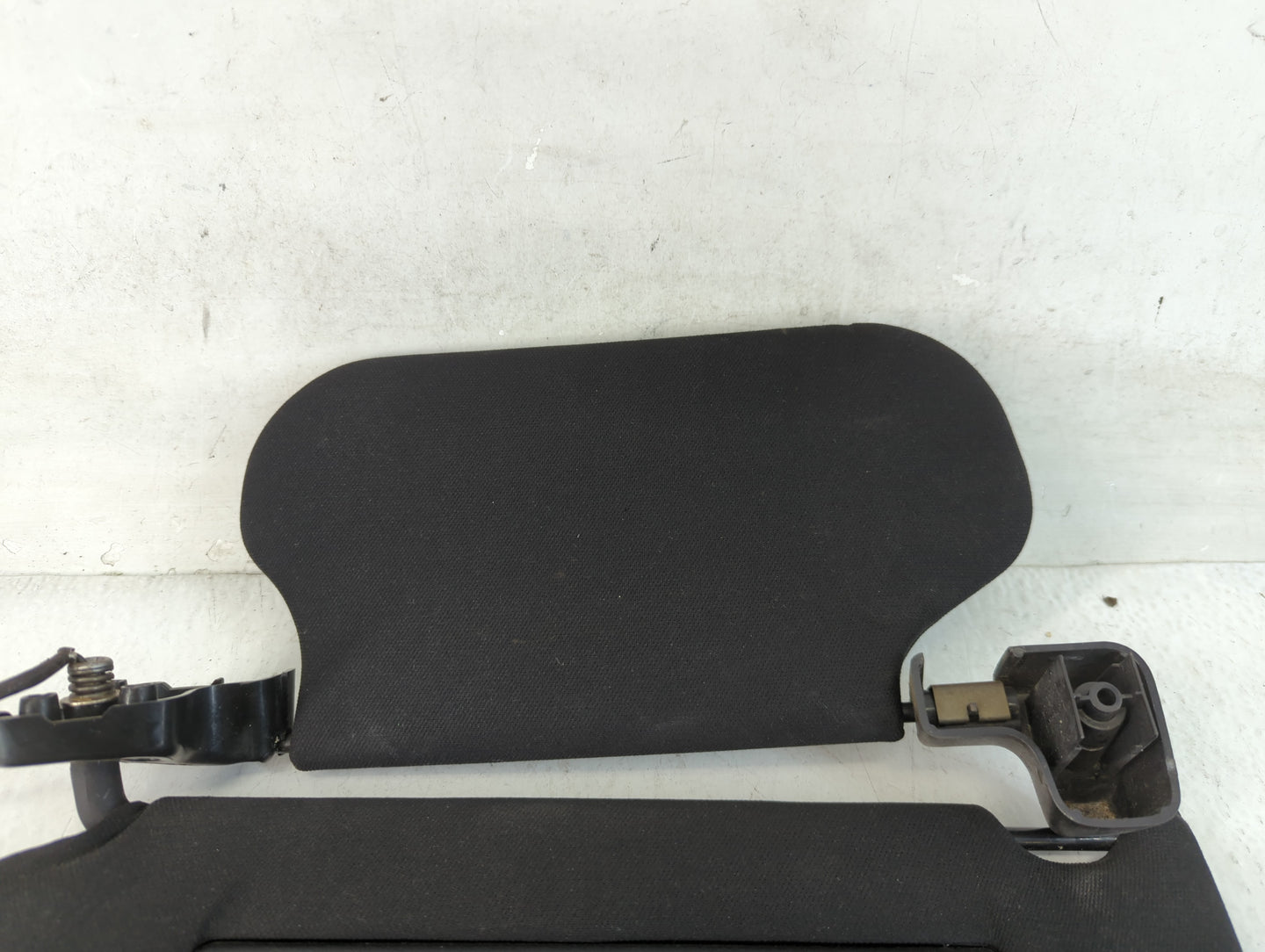 2005 Lincoln Ls Sun Visor Shade Replacement Passenger Right Mirror Fits OEM Used Auto Parts - Oemusedautoparts1.com