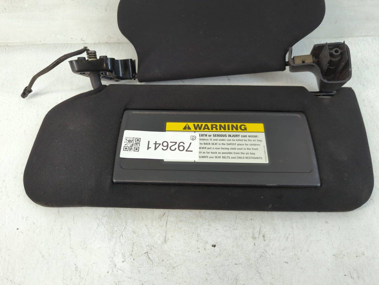 2005 Lincoln Ls Sun Visor Shade Replacement Passenger Right Mirror Fits OEM Used Auto Parts - Oemusedautoparts1.com