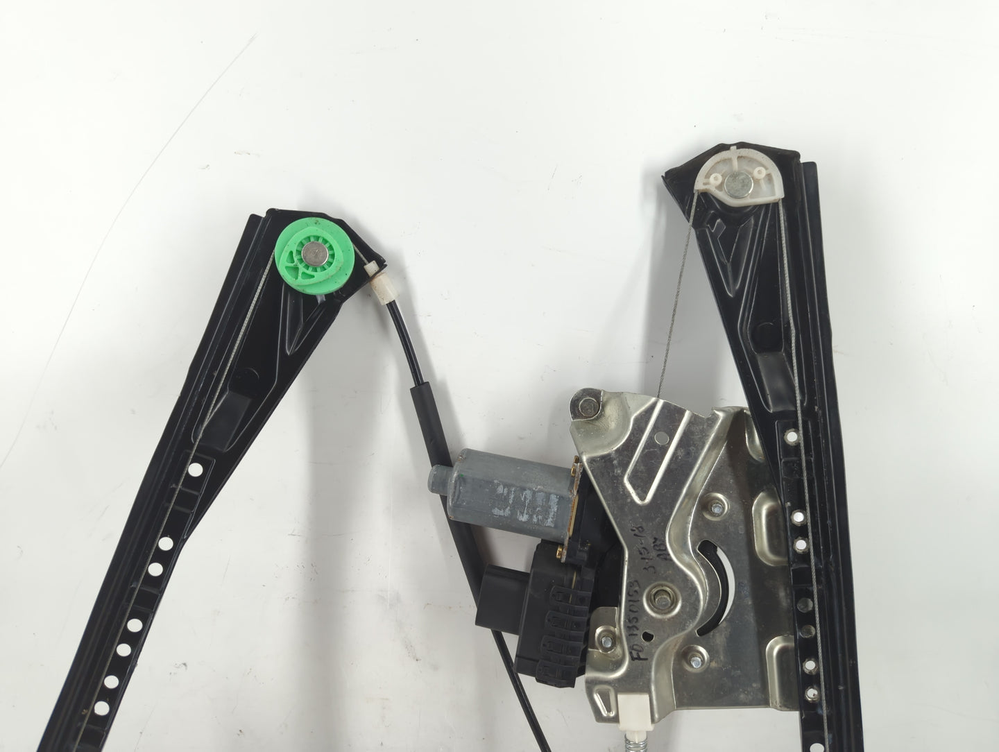 2005 Lincoln Ls Driver Left Front Window Regulator - Oemusedautoparts1.com
