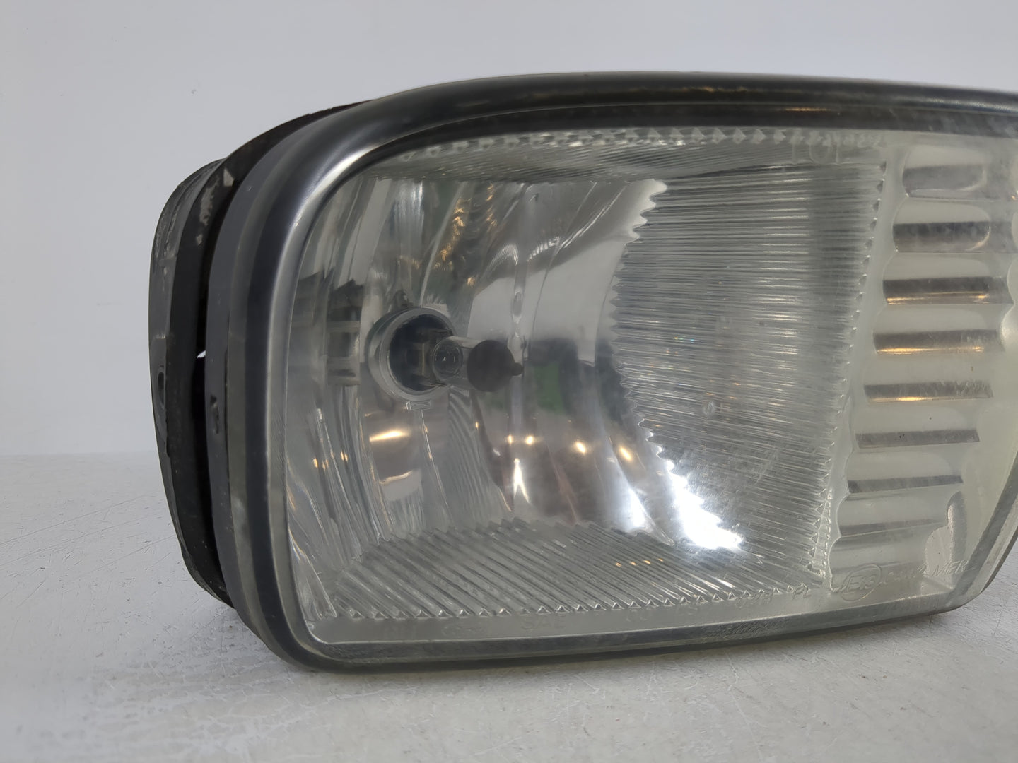 2005 Lincoln Navigator Passenger Right Oem Front Light Lamp - Oemusedautoparts1.com
