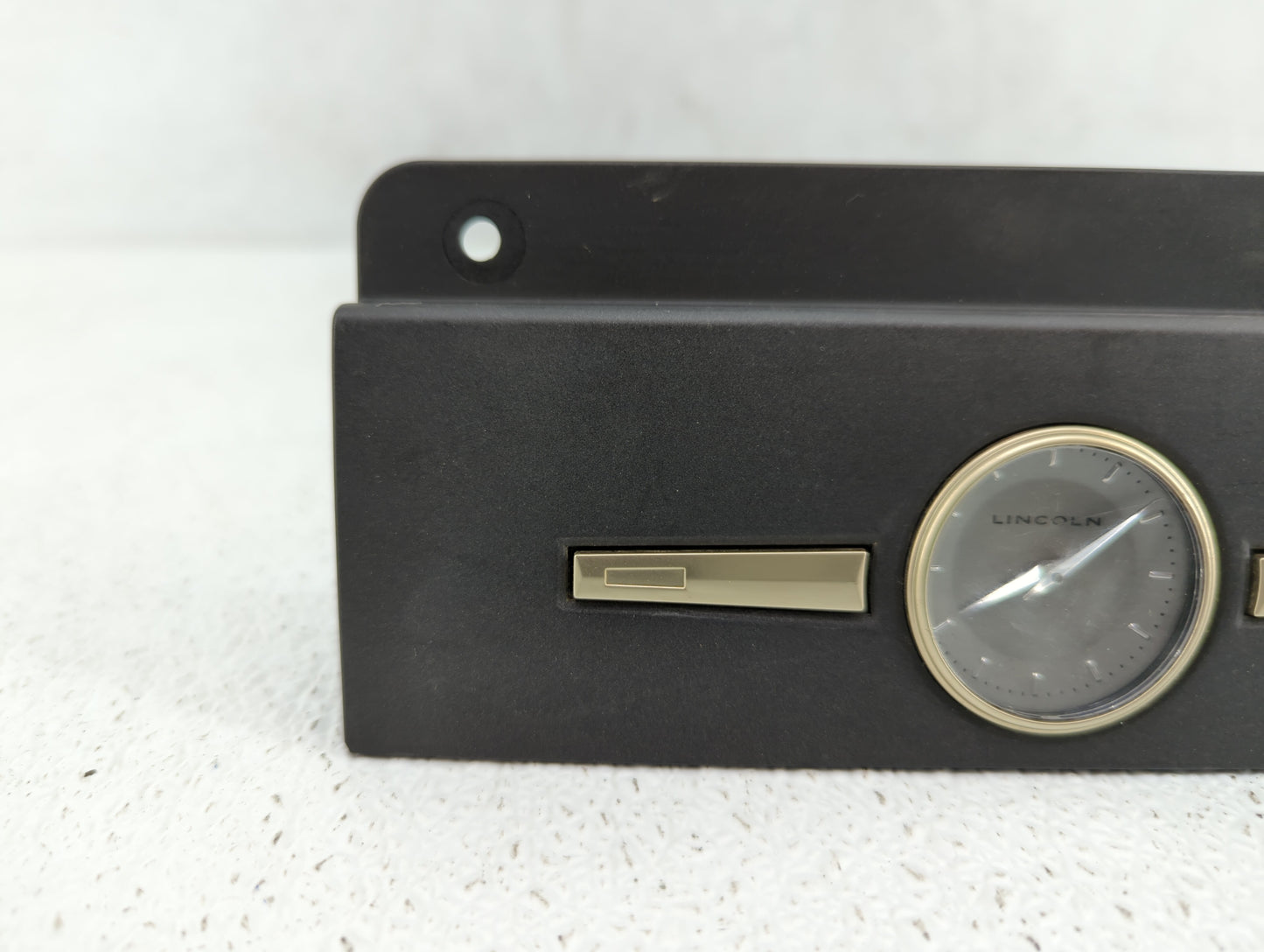 2005 Lincoln Navigator Digitial Dash Clock P/N:5W13-15000-AA Fits OEM Used Auto Parts - Oemusedautoparts1.com