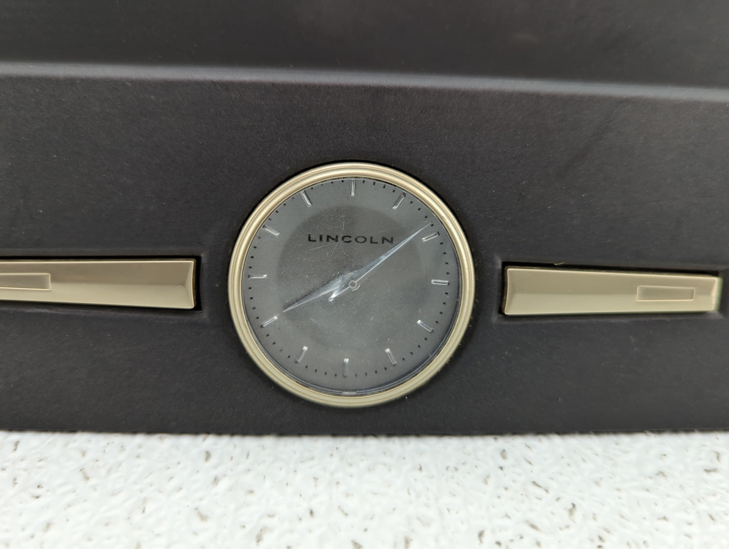 2005 Lincoln Navigator Digitial Dash Clock P/N:5W13-15000-AA Fits OEM Used Auto Parts - Oemusedautoparts1.com