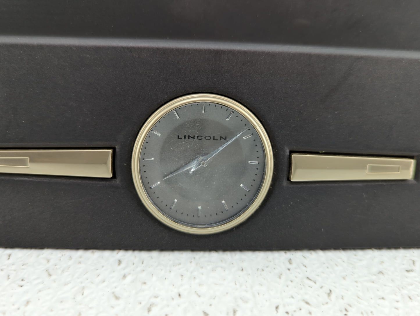 2005 Lincoln Navigator Digitial Dash Clock P/N:5W13-15000-AA Fits OEM Used Auto Parts - Oemusedautoparts1.com
