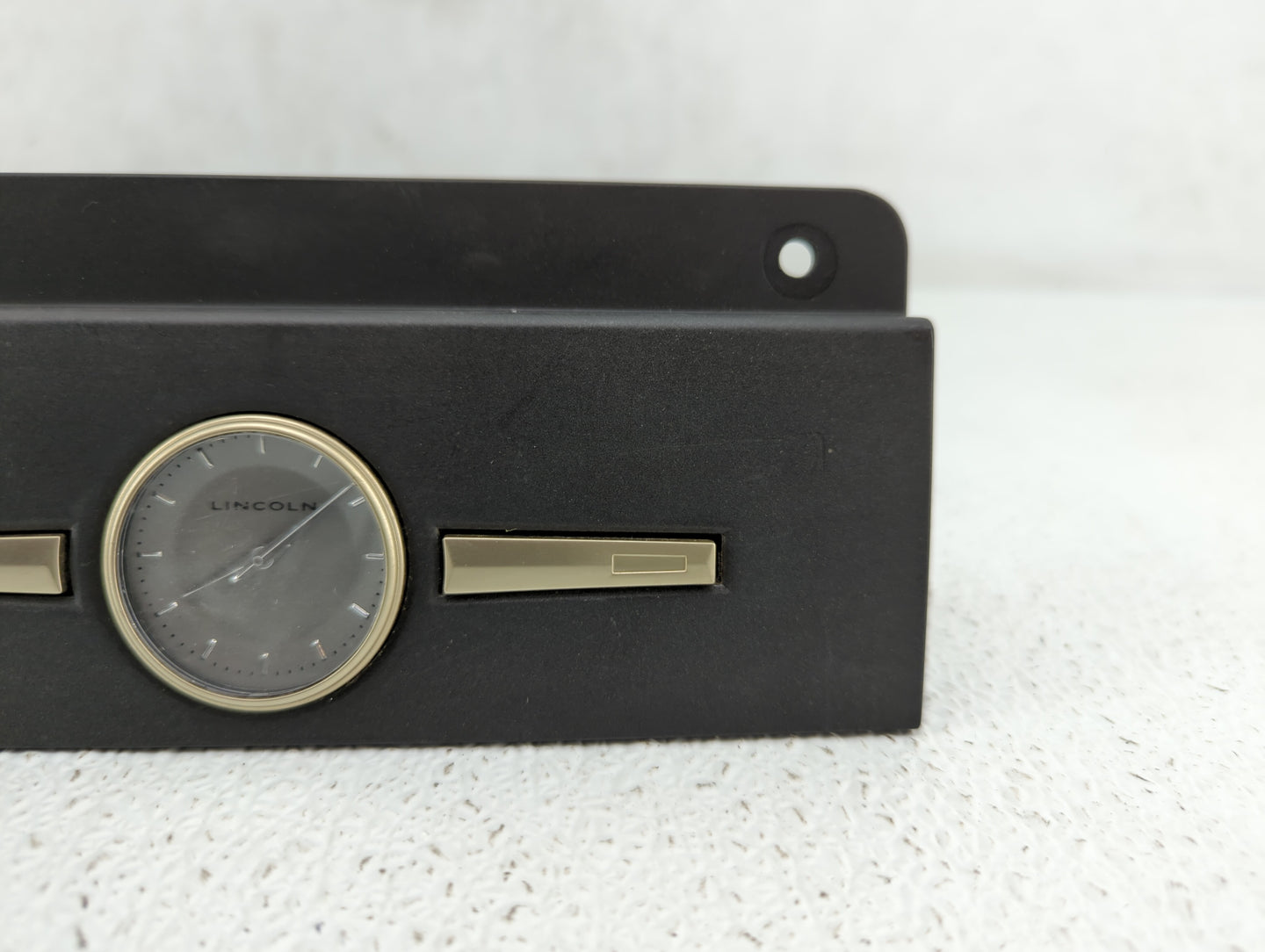 2005 Lincoln Navigator Digitial Dash Clock P/N:5W13-15000-AA Fits OEM Used Auto Parts - Oemusedautoparts1.com