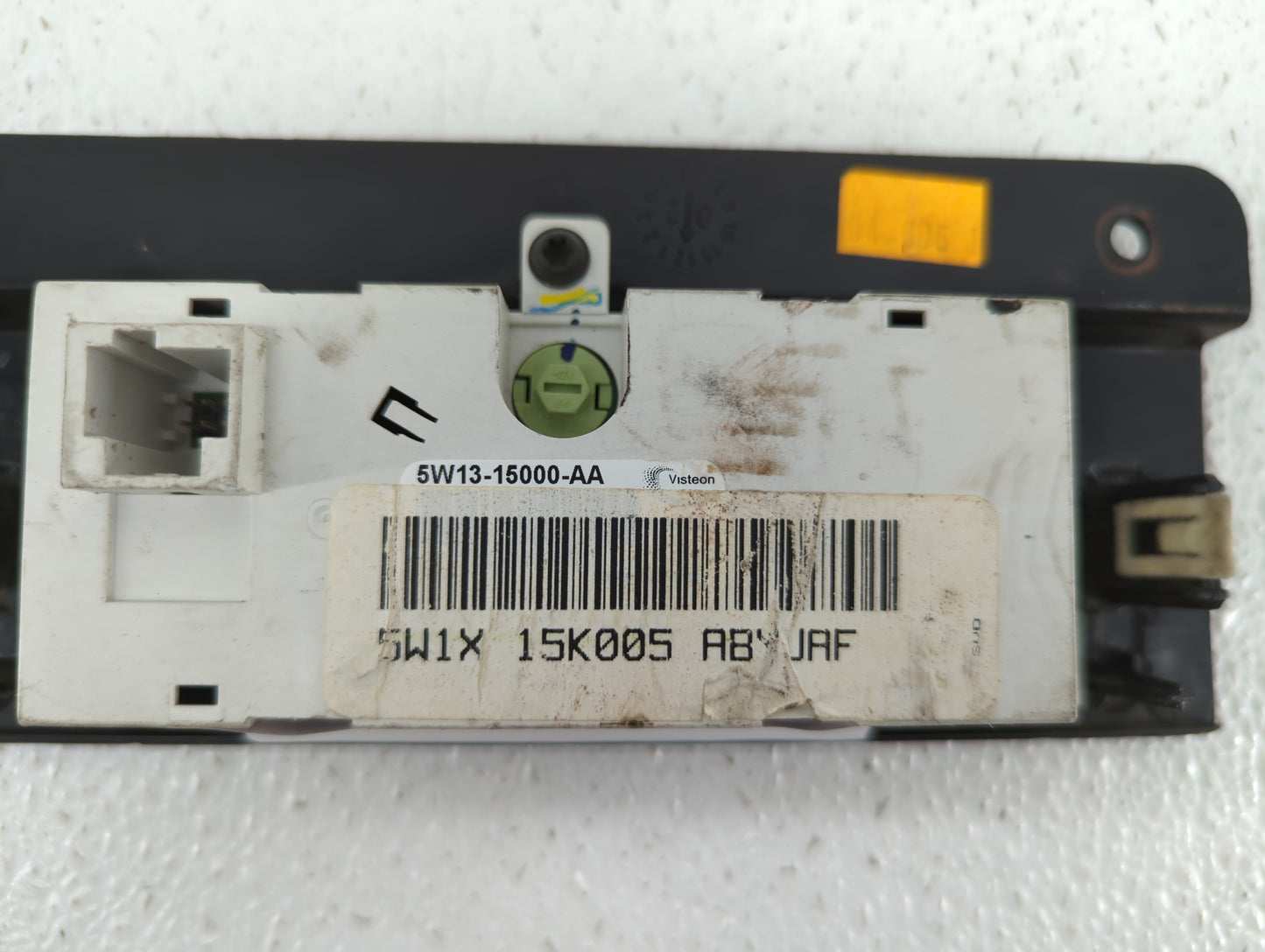 2005 Lincoln Navigator Digitial Dash Clock P/N:5W13-15000-AA Fits OEM Used Auto Parts - Oemusedautoparts1.com