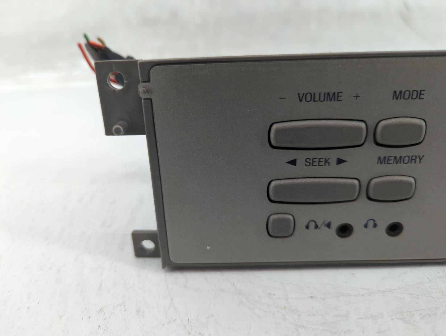 2005 Lincoln Navigator Radio AM FM Cd Player Receiver Replacement P/N:5L7F-19A164-AA Fits OEM Used Auto Parts - Oemusedautop