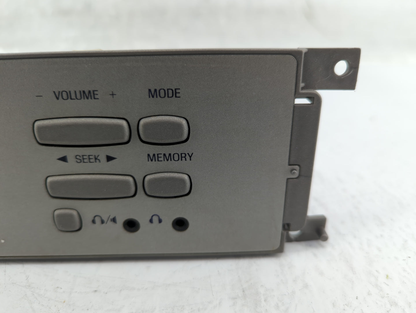 2005 Lincoln Navigator Radio AM FM Cd Player Receiver Replacement P/N:5L7F-19A164-AA Fits OEM Used Auto Parts - Oemusedautop