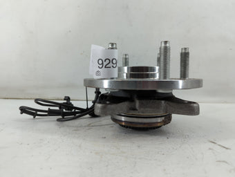 compare product 2005 Lincoln Navigator Driver Front Wheel Hub Oem