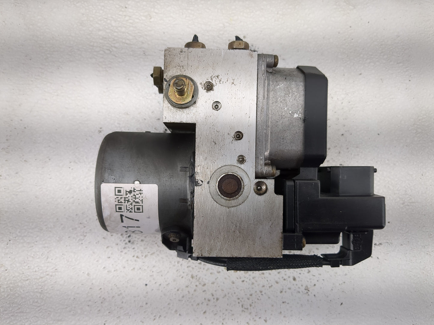 2005 Lincoln Town Car ABS Pump Control Module Replacement P/N:5W13-2C353-A Fits OEM Used Auto Parts - Oemusedautoparts1.com