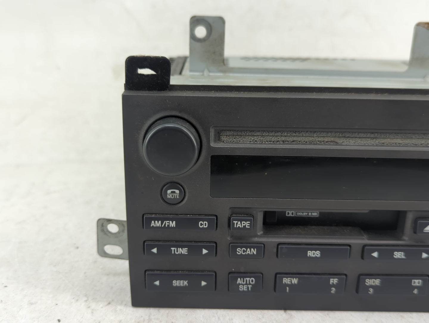2003-2005 Lincoln Town Car Radio AM FM Cd Player Receiver Replacement P/N:3W1T-18C868-AH Fits Fits 2003 2004 2005 OEM Used A