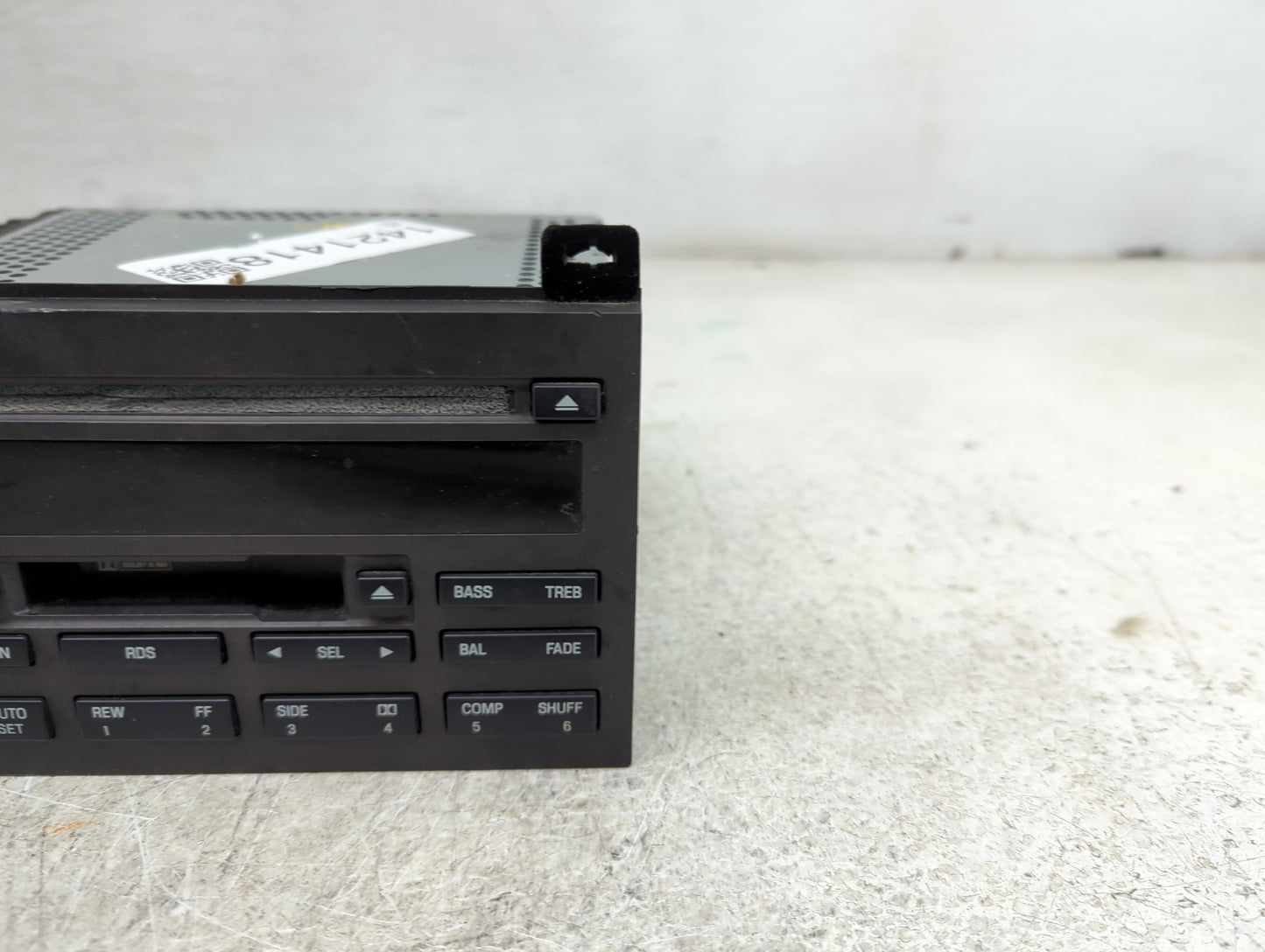 2005 Lincoln Town Car Radio AM FM Cd Player Receiver Replacement P/N:3W1T-18C868-AK Fits OEM Used Auto Parts - Oemusedautopa