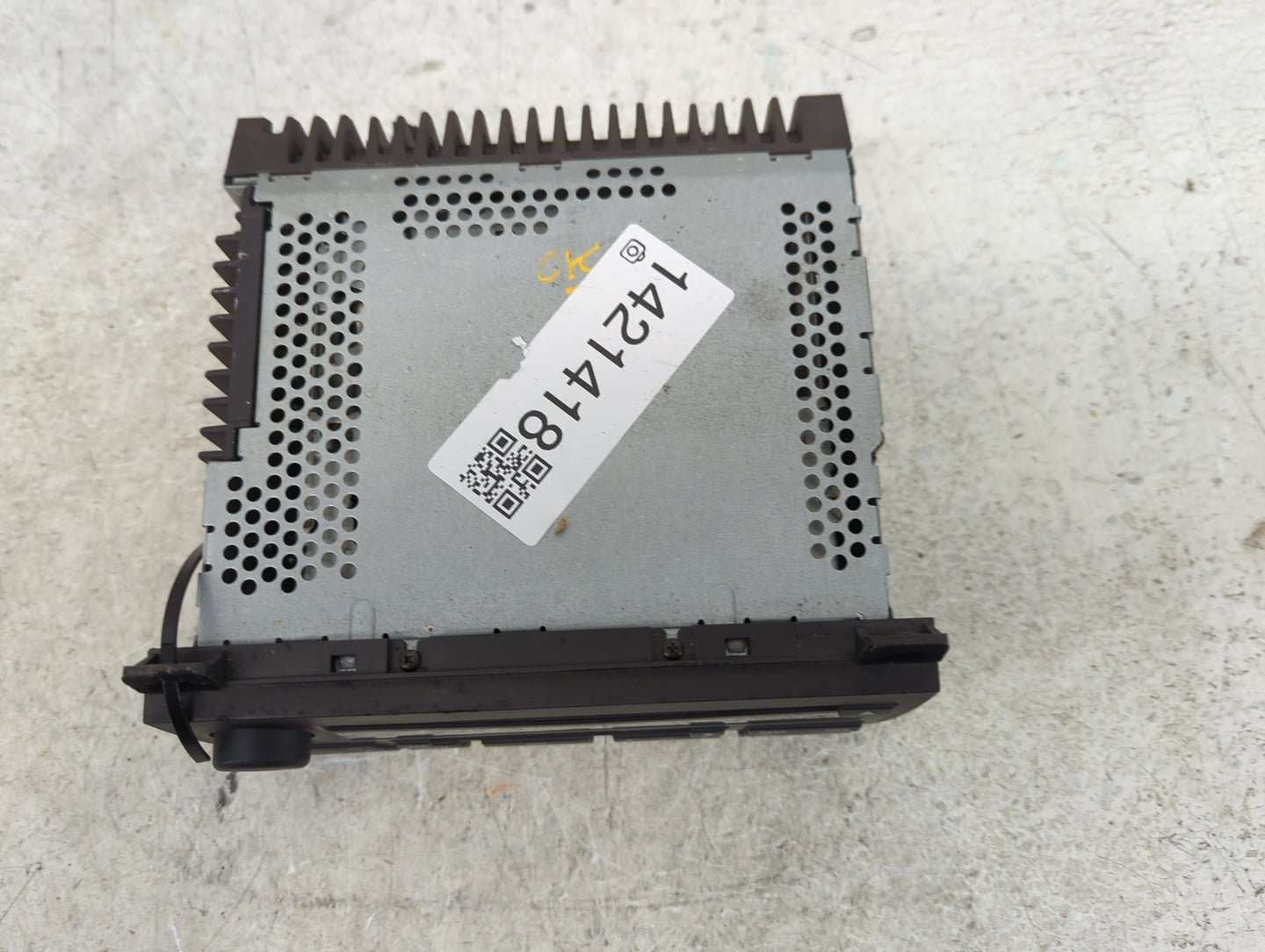 2005 Lincoln Town Car Radio AM FM Cd Player Receiver Replacement P/N:3W1T-18C868-AK Fits OEM Used Auto Parts - Oemusedautopa