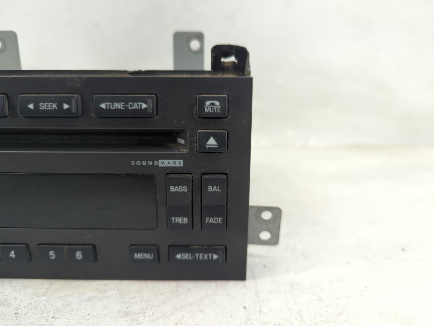 2005 Lincoln Town Car Radio AM FM Cd Player Receiver Replacement P/N:5W1T-18C815-BF 14791015 Fits OEM Used Auto Parts - Oemu