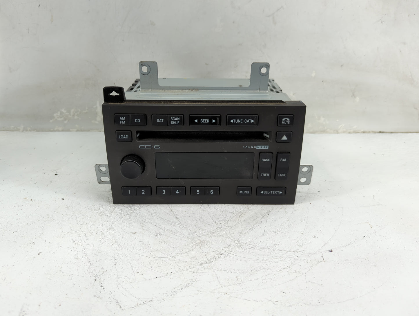 2005 Lincoln Town Car Radio AM FM Cd Player Receiver Replacement P/N:5W1T-18C815-BF Fits OEM Used Auto Parts - Oemusedautopa