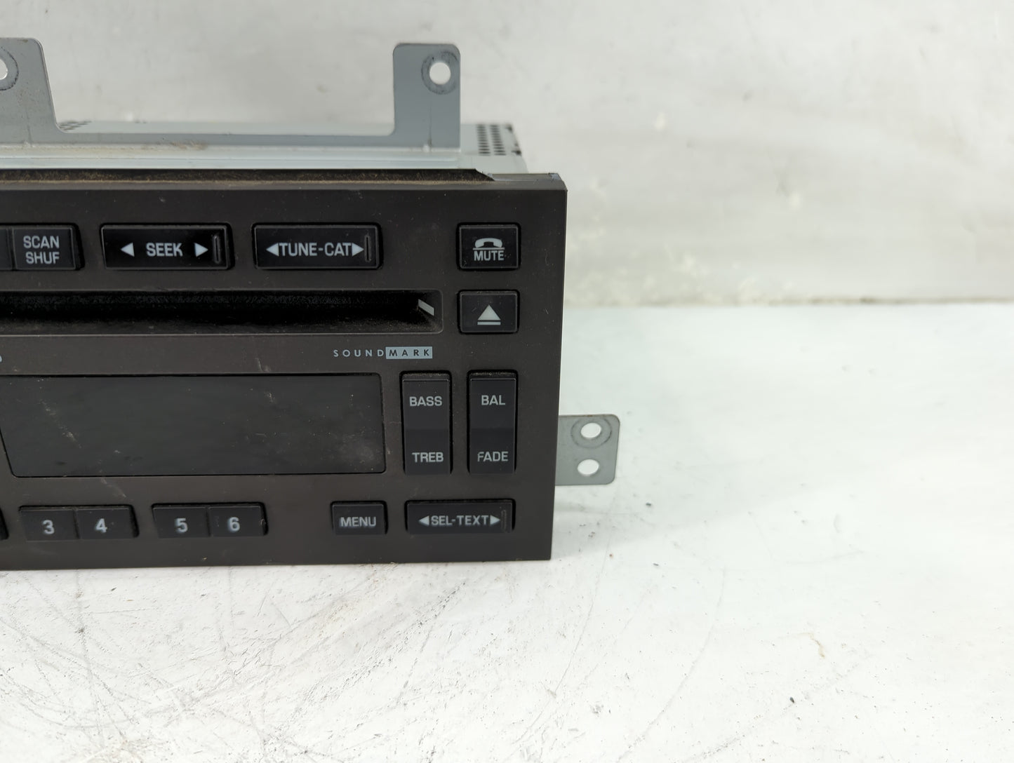 2005 Lincoln Town Car Radio AM FM Cd Player Receiver Replacement P/N:5W1T-18C815-BF Fits OEM Used Auto Parts - Oemusedautopa