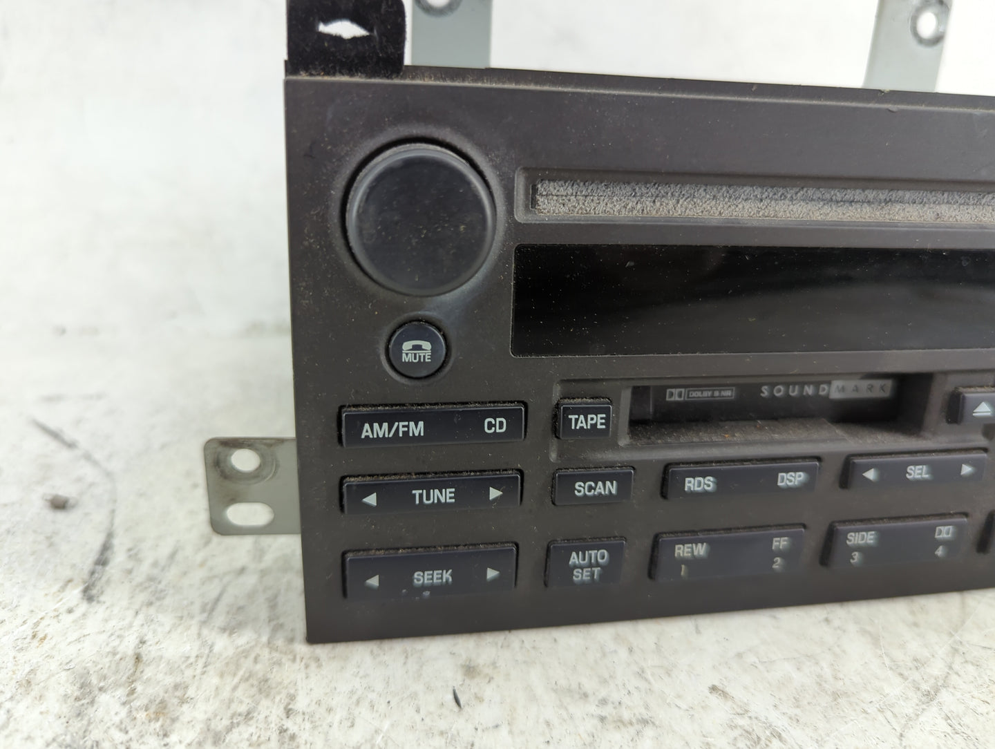 2005 Lincoln Town Car Radio AM FM Cd Player Receiver Replacement P/N:4W1T-18C868-AB Fits OEM Used Auto Parts - Oemusedautopa