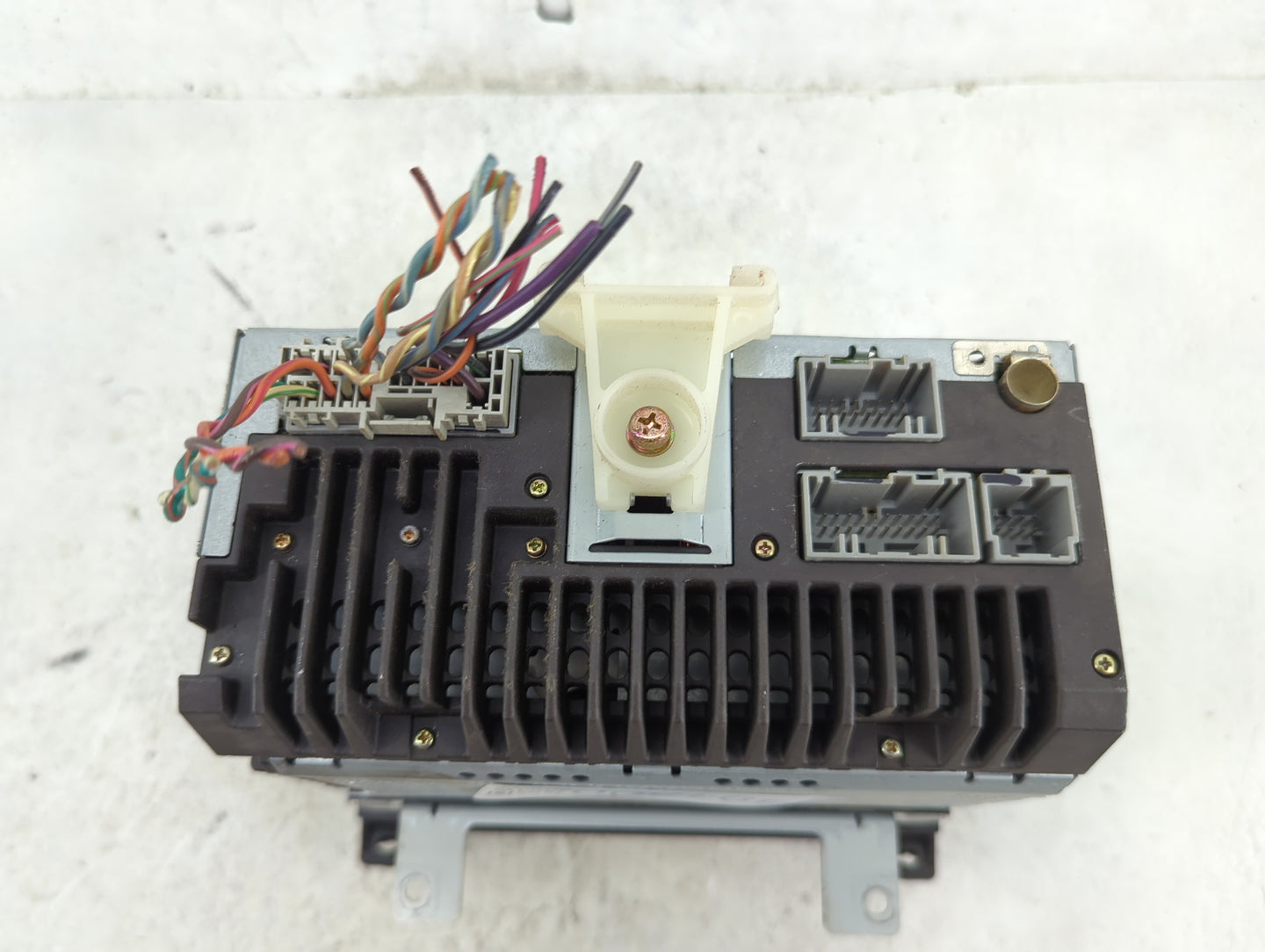 2005 Lincoln Town Car Radio AM FM Cd Player Receiver Replacement P/N:4W1T-18C868-AB Fits OEM Used Auto Parts - Oemusedautopa