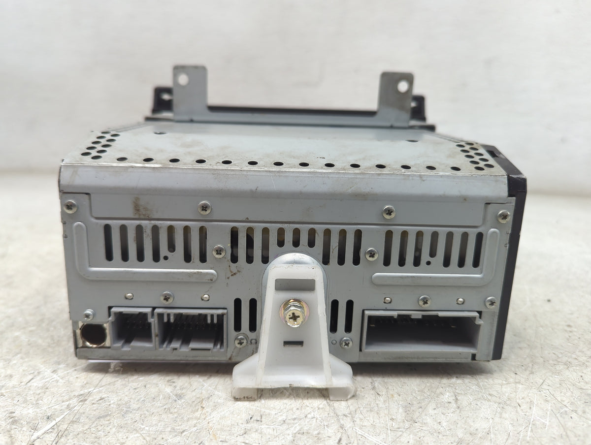 2005 Lincoln Town Car Radio AM FM Cd Player Receiver Replacement P/N:6W1T-18C815-AA Fits OEM Used Auto Parts - Oemusedautopa