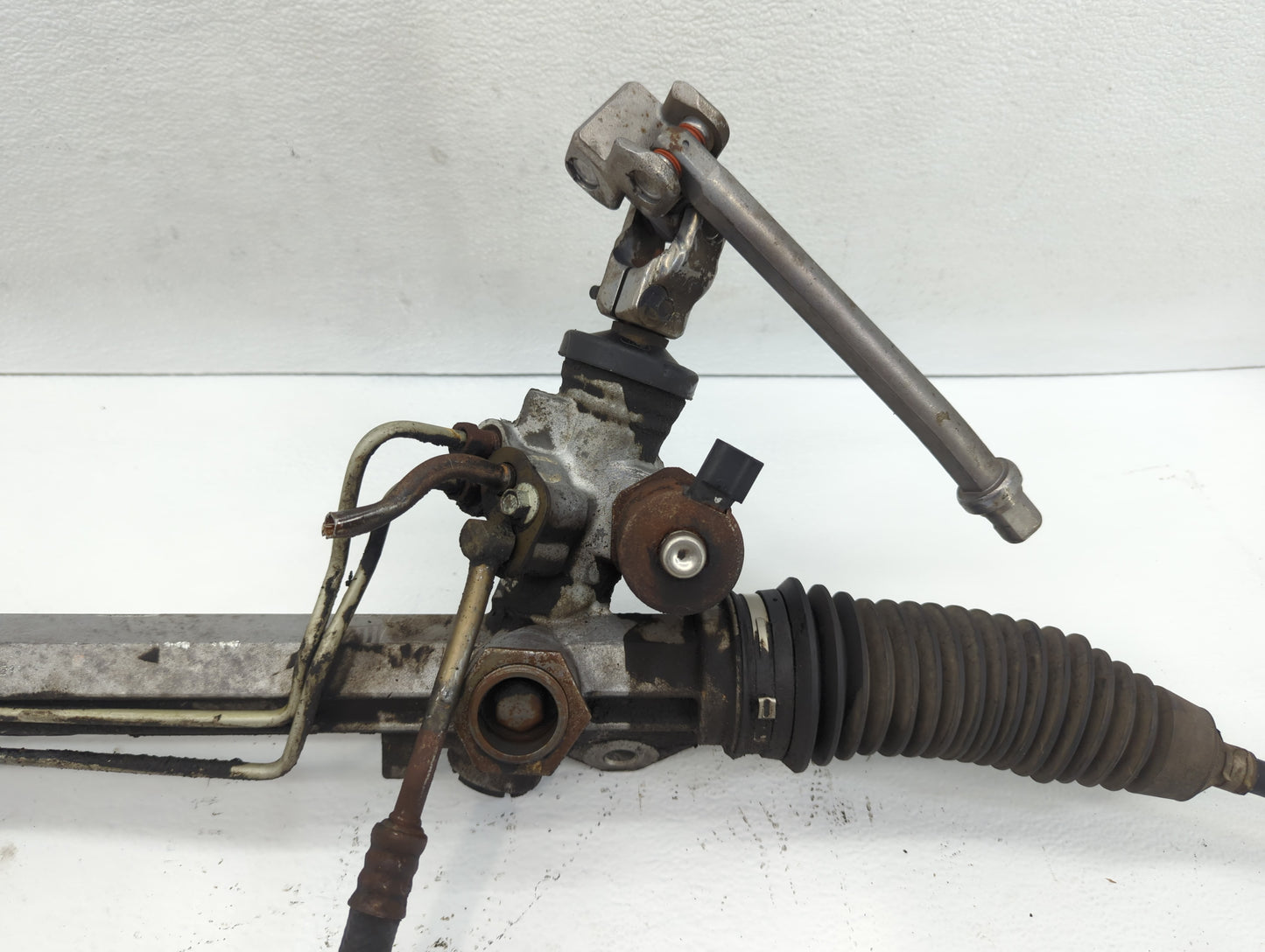 2005 Lincoln Town Car Power Steering Reservoir - Oemusedautoparts1.com