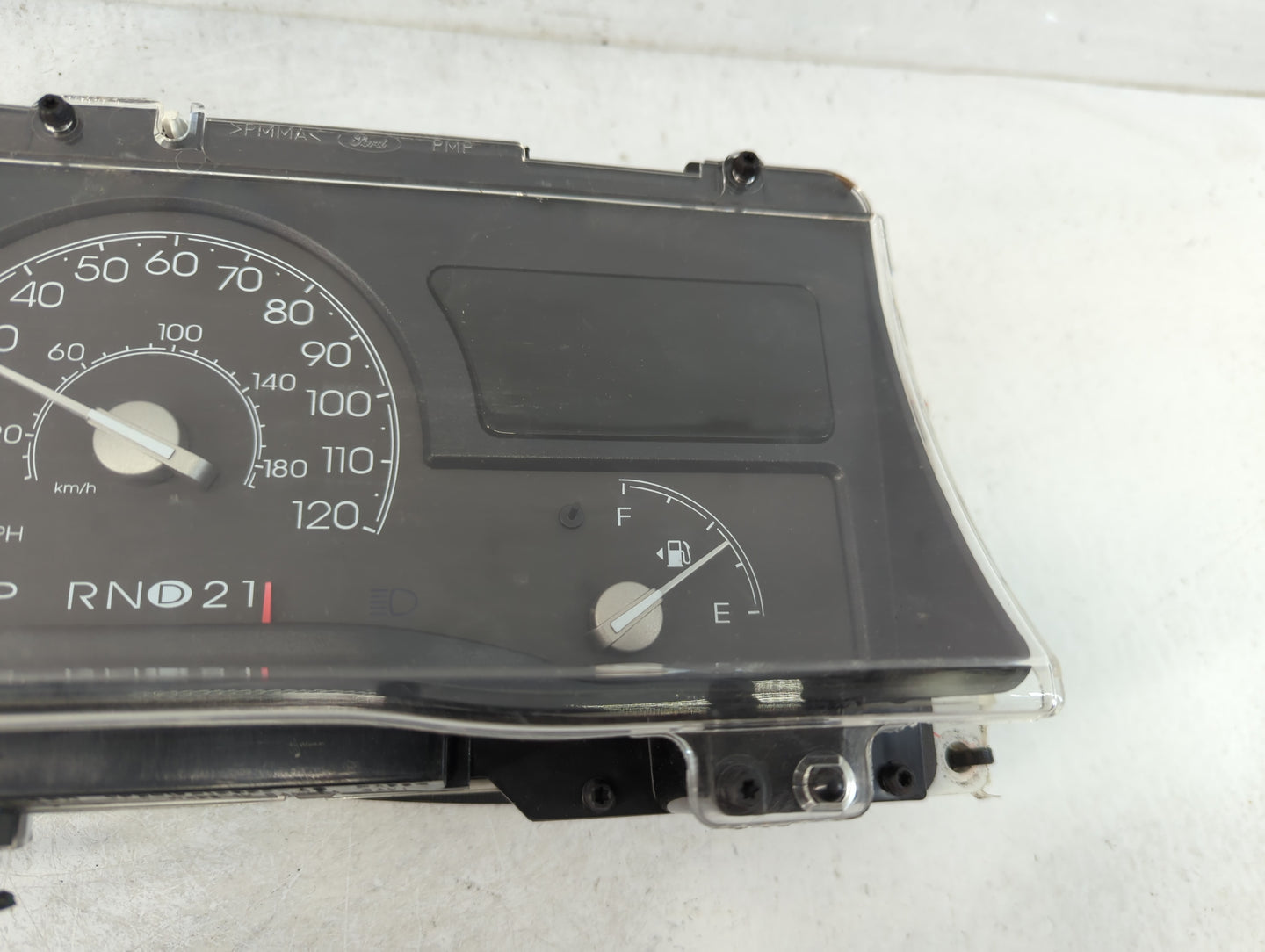 2005 Lincoln Town Car Instrument Cluster Speedometer Gauges P/N:VP3W1F-10890-AC Fits OEM Used Auto Parts - Oemusedautoparts1
