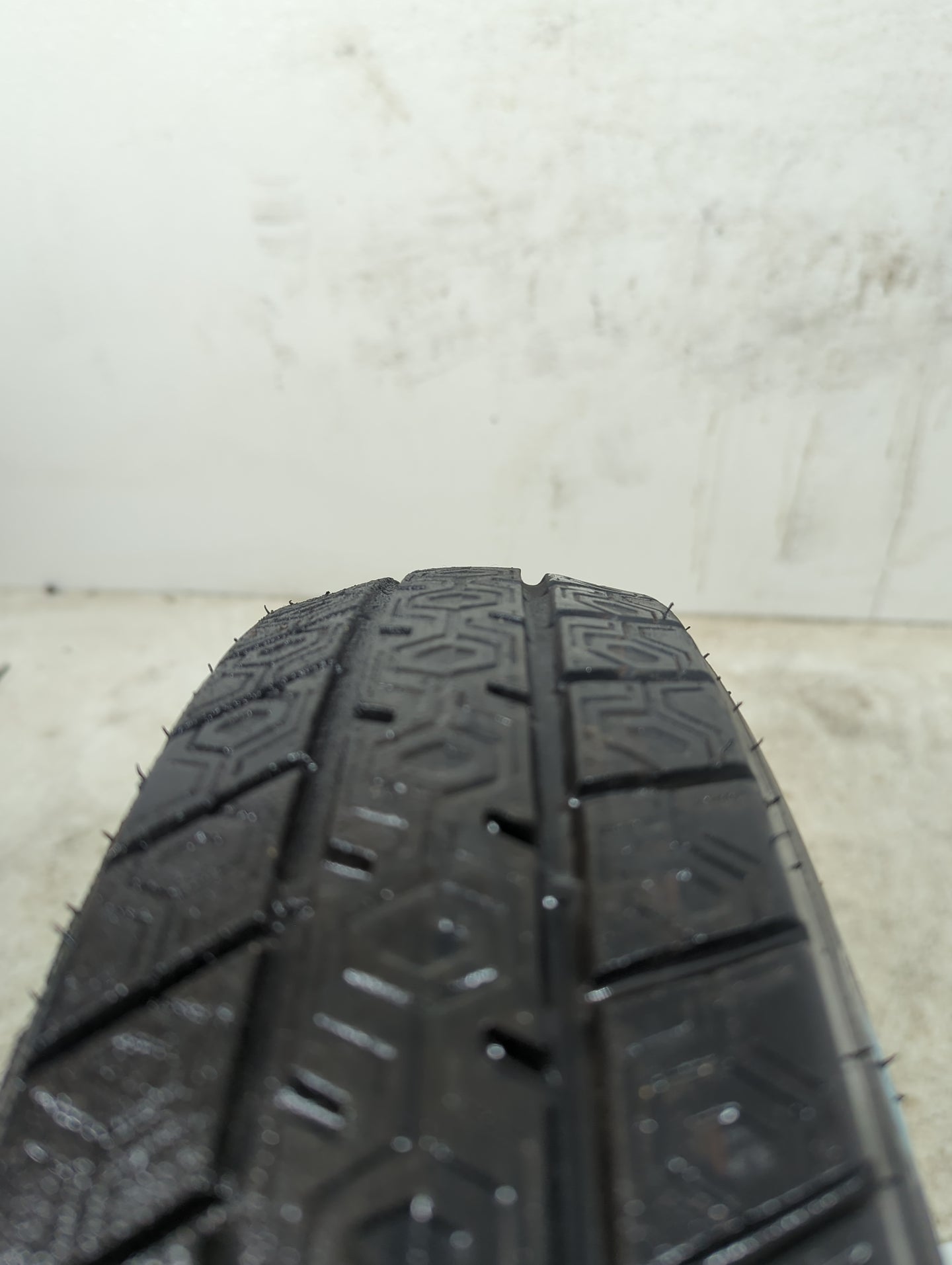 2005 Malibu Malibu Spare Donut Tire Wheel Rim Oem - Oemusedautoparts1.com