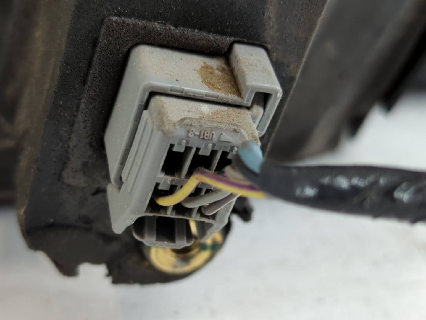 2004-2006 Mazda 3 Side Mirror Replacement Passenger Right View Door Mirror P/N:8S43-17682-D161C Fits Fits 2004 2005 2006 OEM