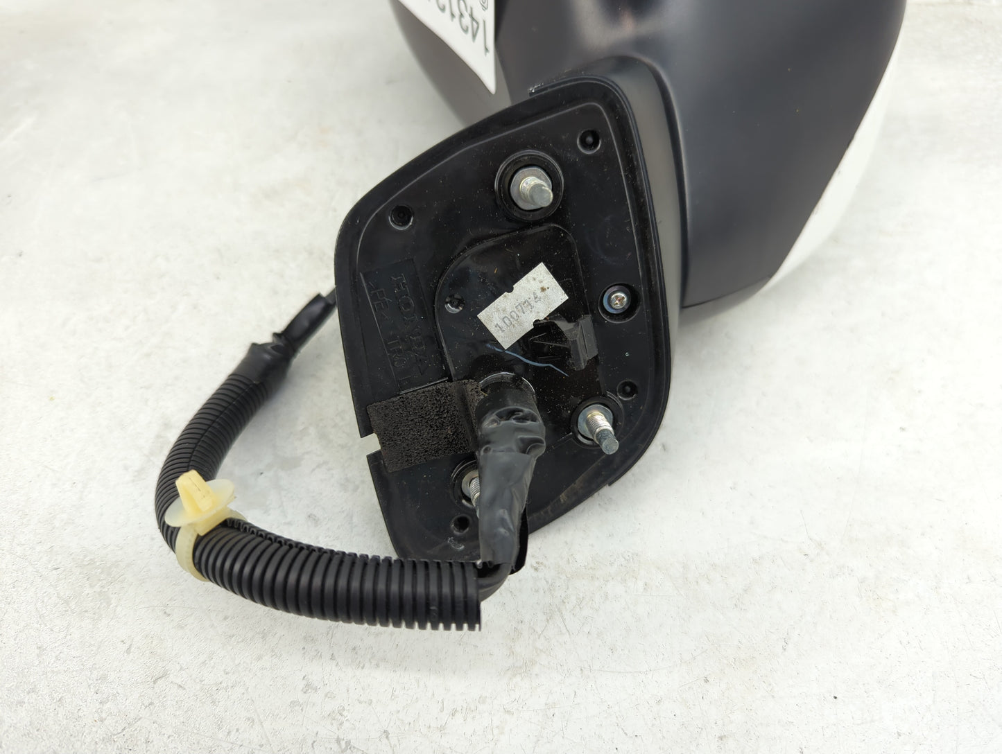 2004-2006 Mazda 3 Driver Side View Mirror - Left Door Mirror OEM Used - Oemusedautoparts1.com