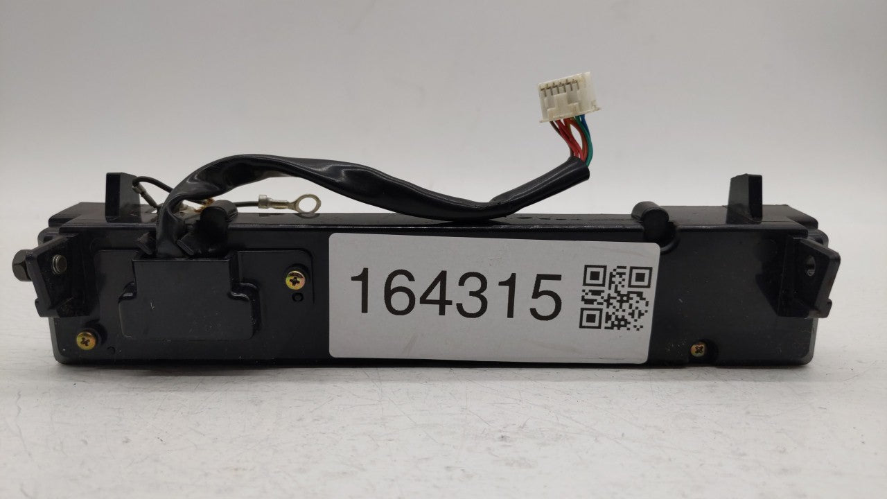 2004-2005 Mazda 3 Am Fm Cd Player Radio Receiver - Oemusedautoparts1.com